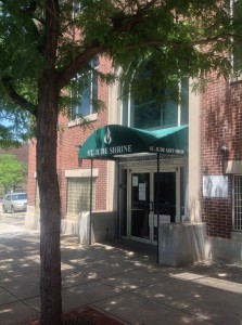 Gift Shop Entrance on Saratoga Street